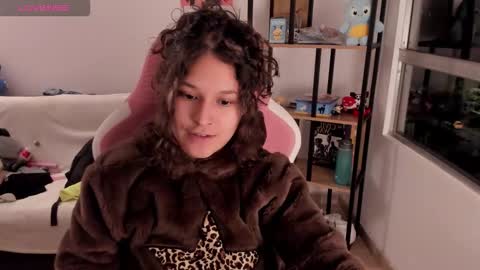 On instagram Imm  NikkiHelp me reach 100 likes online show from February 28, 5:41 am