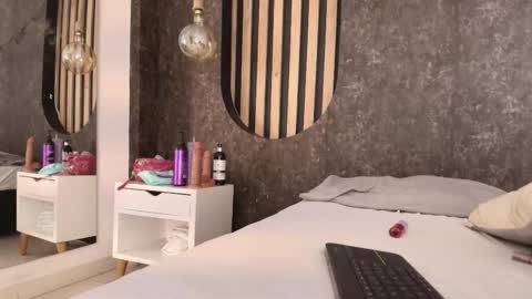 salome online show from January 13, 8:25 pm