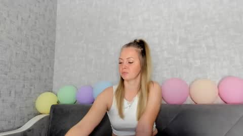 Snapshot of iam_venus chatting on October 30, 8:27 am Venus online show from October 30, 8:27 am