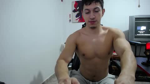 iam_yourbabyprincess_xd online show from October 24, 3:25 am