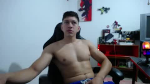 iam_yourbabyprincess_xd online show from May 10, 4:23 pm