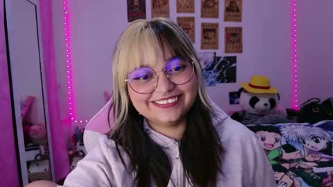 Snapshot of iam_zoechan chatting on April 20, 7:11 am Zoe 3 online show from April 20, 7:11 am