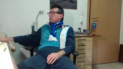 iamachim online show from December 4, 6:44 am