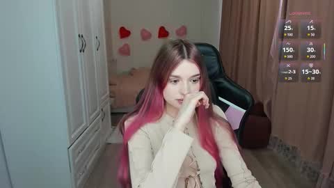 Cassie  STREAMS HERE EVERYDAY online show from March 30, 5:52 am