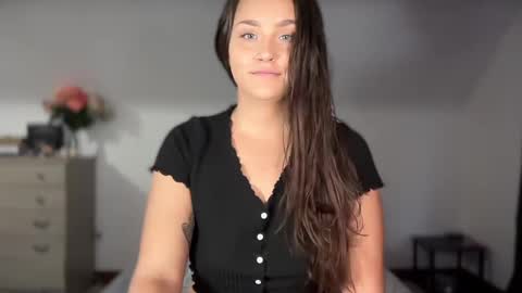 Snapshot of iamcrystalann chatting on September 24, 4:10 pm Crystal online show from September 24, 4:10 pm