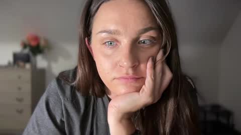 Snapshot of iamcrystalann chatting on October 12, 5:06 am Crystal online show from October 12, 5:06 am