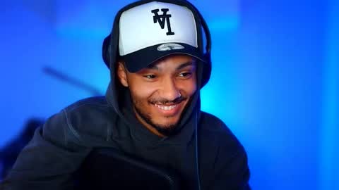 Snapshot of iamdaddy1024 chatting on February 19, 2:07 am LORD DADDY STRAIGHT MALE online show from February 19, 2:07 am