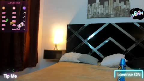 Snapshot of iamduque chatting on April 2, 3:04 am Iam Joseant online show from April 2, 3:04 am