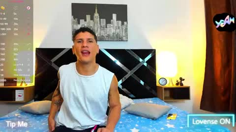 Snapshot of iamduque chatting on April 14, 3:23 am Iam Joseant online show from April 14, 3:23 am