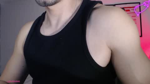  INDEPENDENT MODEL online show from October 28, 1:20 am