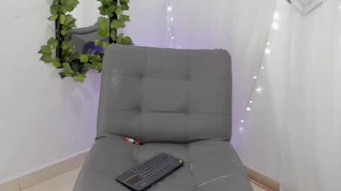 Snapshot of iamgregory_ chatting on January 25, 3:30 am pamela online show from January 25, 3:30 am