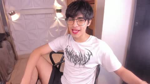 iamjuanjoc online show from May 16, 3:25 am