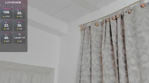 Snapshot of iamjulian_ chatting on February 8, 2:16 pm Juliiiiian online show from February 8, 2:16 pm