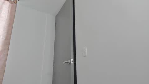 Snapshot of iamjulian_ chatting on February 21, 2:48 pm Juliiiiian online show from February 21, 2:48 pm