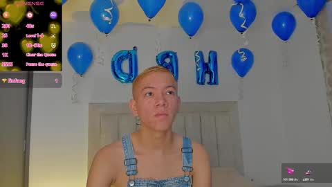 Snapshot of iamjulian_ chatting on October 13, 10:59 am Juliiiiian online show from October 13, 10:59 am