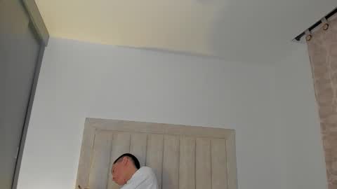 Juliiiiian online show from January 8, 11:12 am