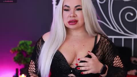 Lila online show from October 3, 3:20 pm