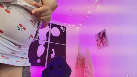 IM LOLA  online show from December 18, 6:52 am