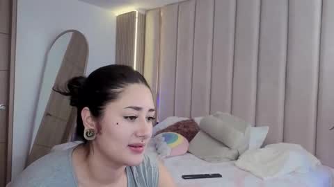 Nyxy online show from December 15, 3:05 pm