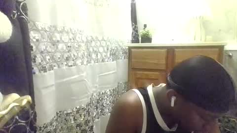 Snapshot of iamryan995442 chatting on March 15, 5:35 am iamryan995442 online show from March 15, 5:35 am