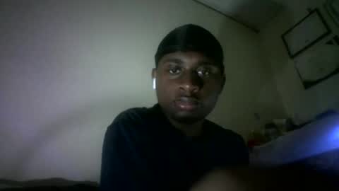 Snapshot of iamryan995442 chatting on March 25, 8:15 pm iamryan995442 online show from March 25, 8:15 pm