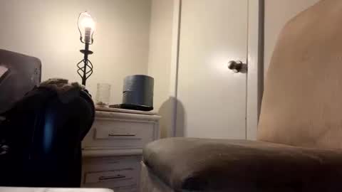 iamtheone403 online show from October 12, 3:11 pm