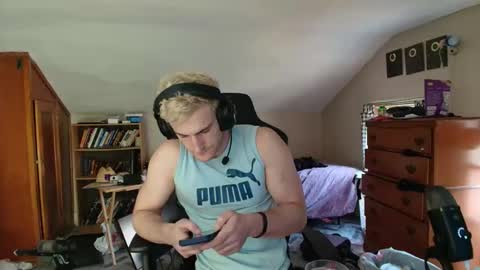 iamtommyparker online show from November 7, 4:18 pm