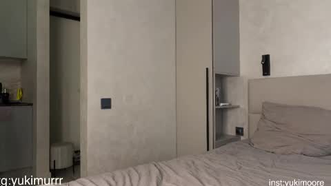 iamyuki_ online show from April 27, 6:44 am