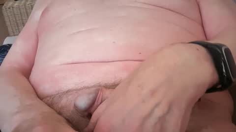 ian53a - mature UK man for same online show from May 12, 10:45 am
