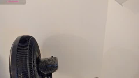 IAN CASTILLO online show from February 25, 11:09 am