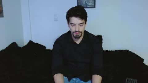 Snapshot of ian_davis chatting on November 13, 2:49 pm Ian Davis online show from November 13, 2:49 pm