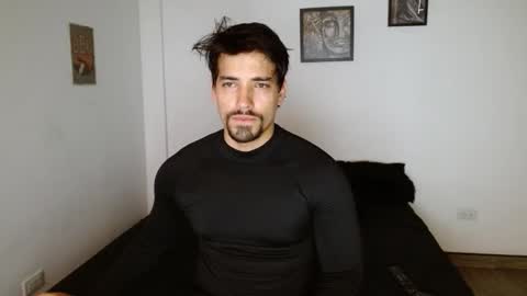 Snapshot of ian_davis chatting on November 24, 4:51 pm Ian Davis online show from November 24, 4:51 pm