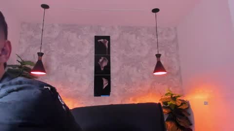 ian_jacob online show from April 2, 8:28 pm