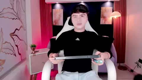 Ian  online show from March 30, 1:01 pm