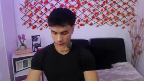 Ian  online show from February 22, 2:15 pm