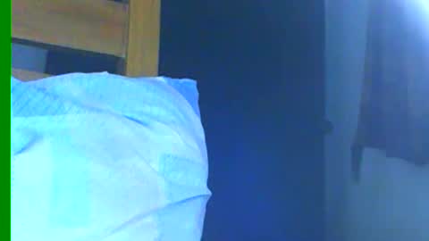Snapshot of ian_zaenzz chatting on December 12, 11:36 pm Samuel igsamuelnoguera 1333 online show from December 12, 11:36 pm