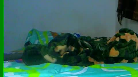 Snapshot of ian_zaenzz chatting on December 26, 2:33 am Samuel igsamuelnoguera 1333 online show from December 26, 2:33 am