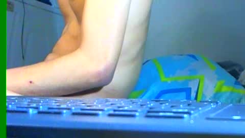 Snapshot of ian_zaenzz chatting on January 24, 5:42 am Samuel igsamuelnoguera 1333 online show from January 24, 5:42 am