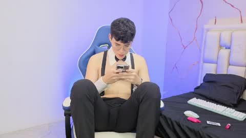 Ian  online show from March 28, 10:20 pm