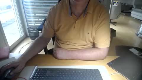 iandy12 online show from February 2, 8:35 am