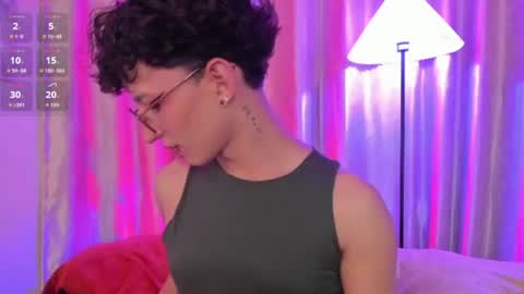 Snapshot of iangel_ chatting on March 14, 4:51 am ian online show from March 14, 4:51 am