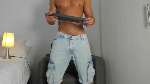 Ian Machado online show from March 4, 10:16 pm