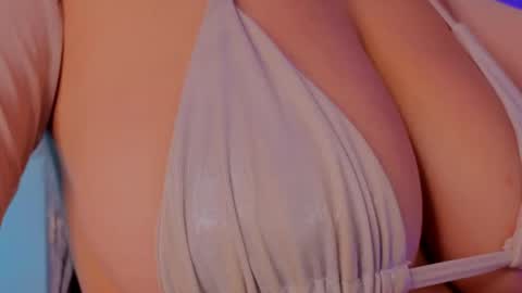 iara smith  online show from April 24, 11:45 am