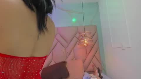 Snapshot of ibbie_ chatting on February 23, 12:02 pm ibbie_ online show from February 23, 12:02 pm