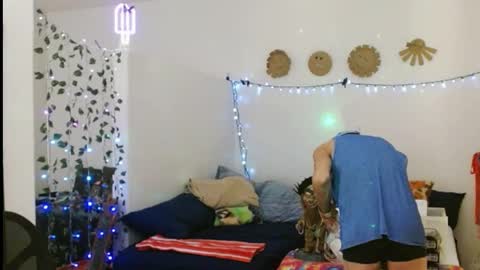 PMS online show from March 3, 12:48 pm