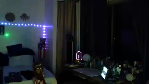 PMS online show from September 23, 4:48 am