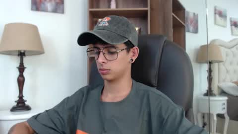 ibratxandy online show from May 4, 6:59 pm