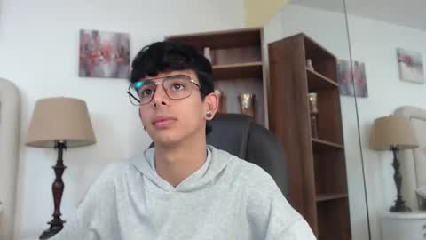 ibratxandy online show from May 7, 11:48 am