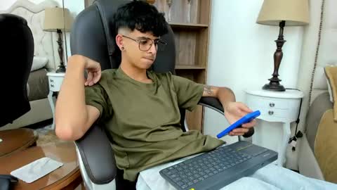 ibratxandy online show from May 15, 7:10 pm