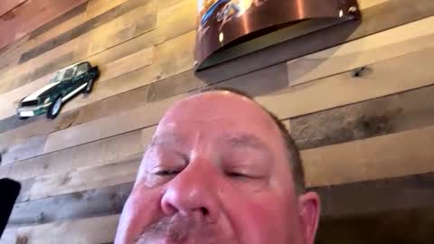 Snapshot of icanmakeyousquirt69 chatting on April 10, 8:35 pm icanmakeyousquirt69 online show from April 10, 8:35 pm